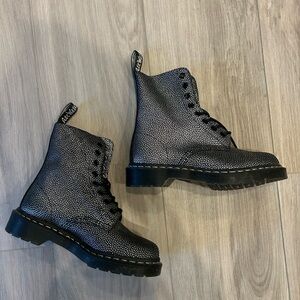 NWOT Dr. Martens
